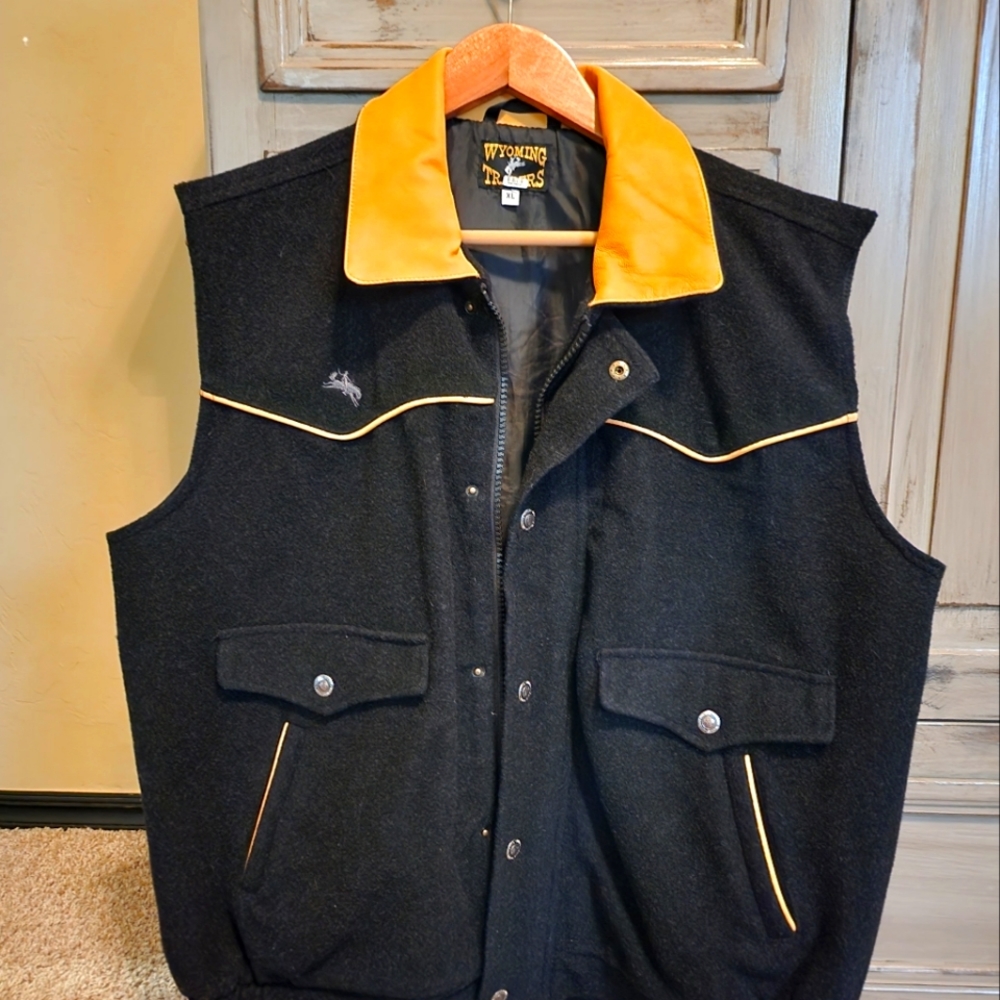 Wyoming traders xl wool vest